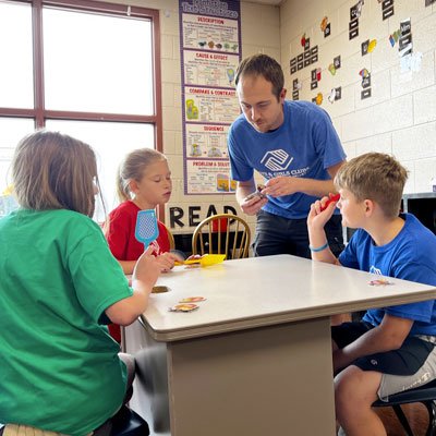 Boys & Girls Clubs in Tennessee, Clubs provide trusted adults to mentor members